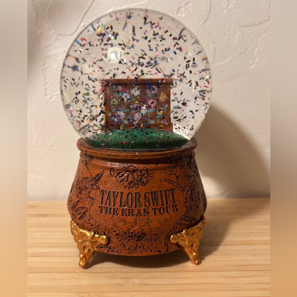Taylor Swift The Eras Tour Snow Globe